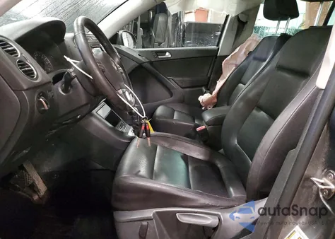 2012 Volkswagen Tiguan S из США, поврежденный, VIN WVGBV7AX6CW006123